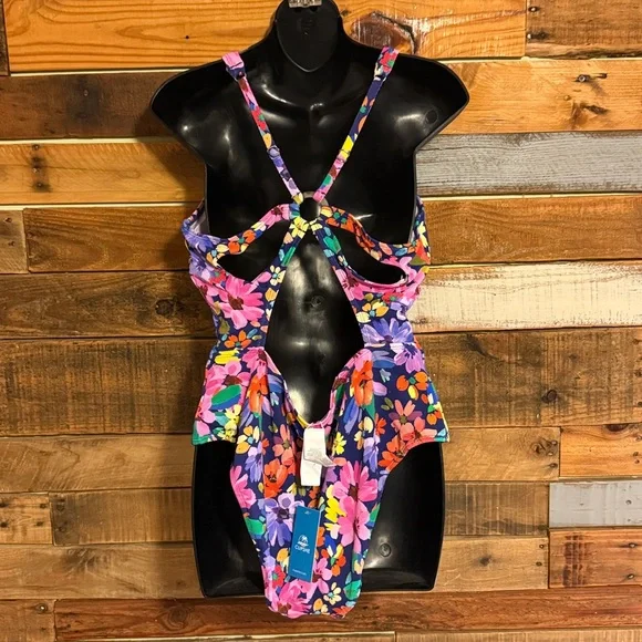 NWT Cupshe Ditsy & Petals Back O-Ring One-Piece Swimsuit - Picture 6 of 6